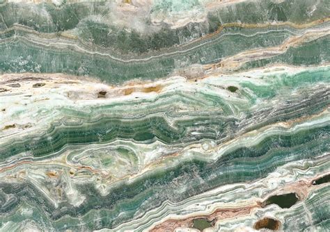 Onyx Smeraldo Mineral Expertise