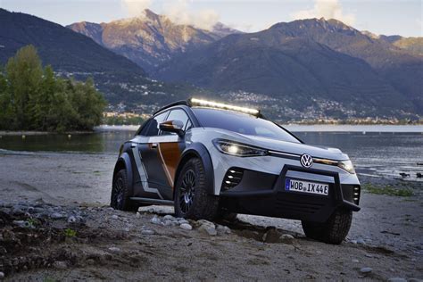 Volkswagen Unveils All Electric Id Off Road Suv Concept Car