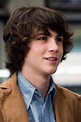 Logan Lerman photo 41 of 156 pics, wallpaper - photo #641173 - ThePlace2