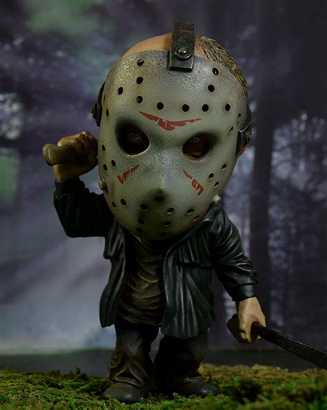 Review And Photos Of Jason Voorhees Friday The 13th Deform Real Deluxe
