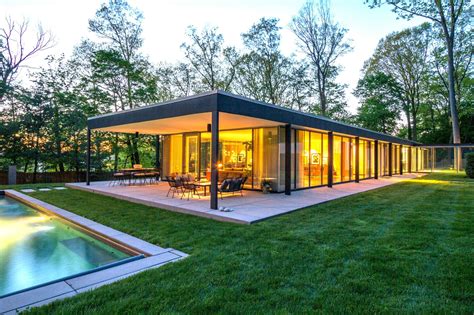 Photo 3 Of 10 In A Renovated Midcentury Glass And Steel House In New Glass House Design