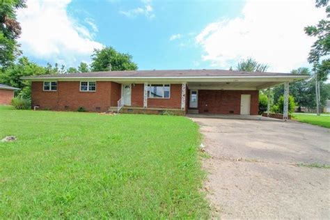 1509 Cedar St Trumann Ar 72472