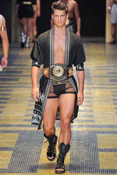 Fashion Shows Runway Reviews And More Versace Men