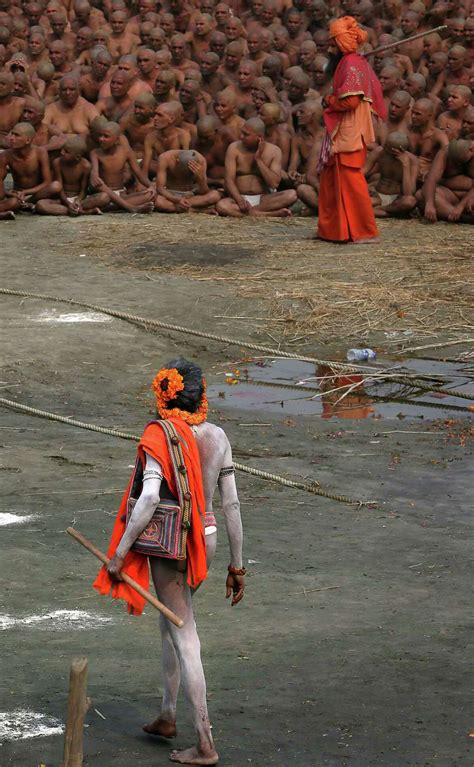 30 Awesome Photos Of Hindu Pilgrims In India