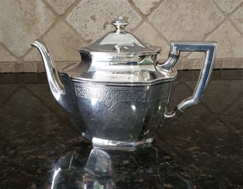 Ancestral 1847 Rogers Art Deco 1924 Tea Pot