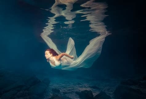 Tracie Maglosky Planning An Underwater Maternity Photo Shoot