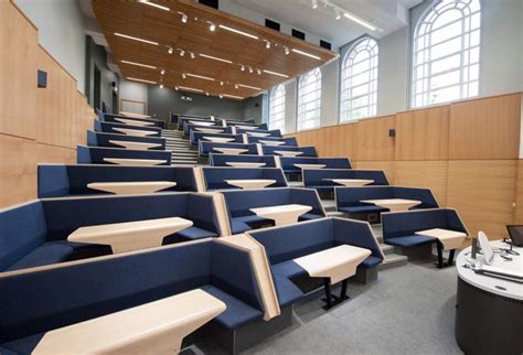 Lecture Halls For Classes That Work In Teams Or Groups School Interior Office Interior Design