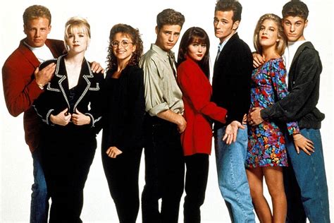 Beverly Hills 90210 Turns 25 Your Complete Guide To The Shows Epic