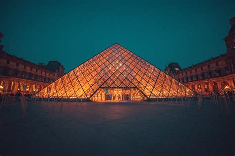 Pyramide Du Louvre En Savoir Plus Sur La Pyramide Du Louvre
