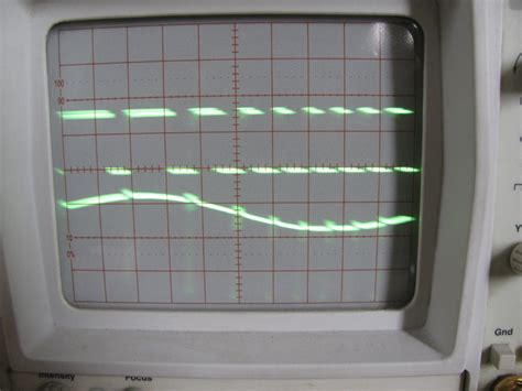 Wien Bridge Oscillator Circuit To Generate Frequency Modulated Waveform