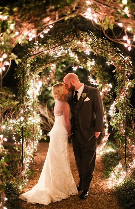 Christmas Wedding Ideas And Decor With The Right Touch Of Holiday Cheer