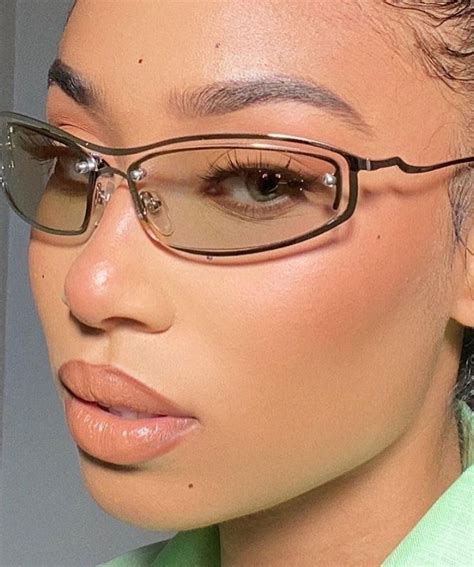 Pin By Mila On Accessory Glasses Fashion Stylish Glasses Beauty