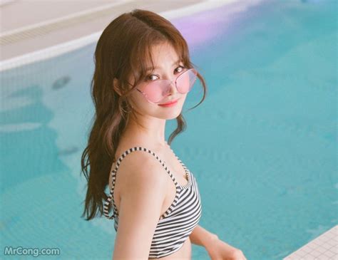 Free Kim Hee Jeong Beauty Hot In Lingerie Bikini In May