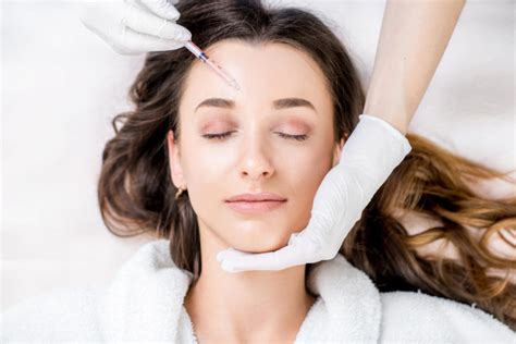 Using Botox Injections To Lengthen Foreheads Vargas Face And Skin Center