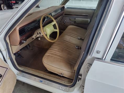 1987 Ford Ltd Crown Victoria Wagon Interior Journal