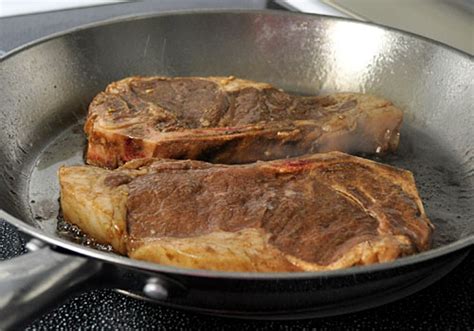 How to perfectly cook pork loin steaks in the pan. Perfect Pan-Fried New York Strip Steak | Mydeliciousmeals.com