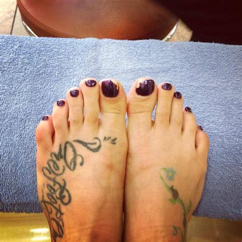 Olivia Blacks Feet.