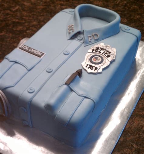 Police Uniform Cake This 9x13 Cake Was A Retirement Cake For A Friends