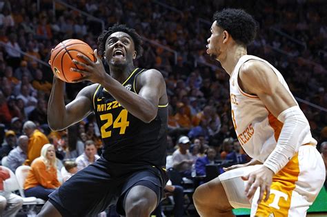 3 Pointer At Buzzer Lifts Missouri Over No 6 Tennessee