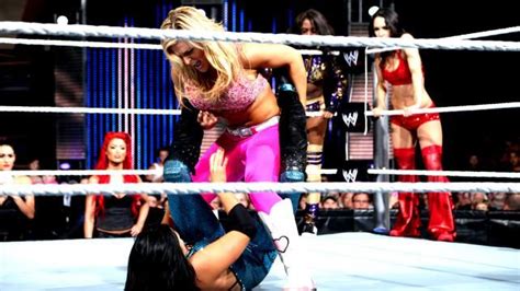 SmackDown 9 13 13 Natalya Naomi Brie Bella Vs Layla Alicia Fox