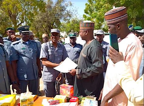 Nigerian Customs Hands Over Cartons Of Fake Drugs To Nafdac
