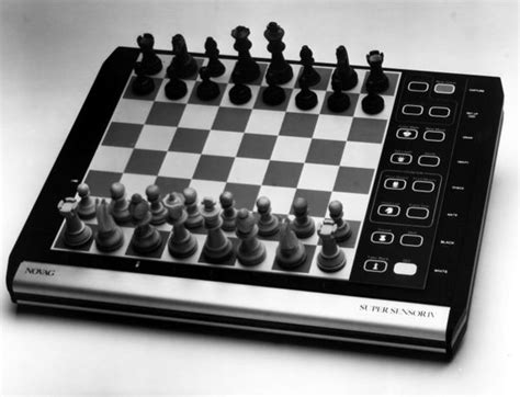Highlights possible moves for each piece. Novag Super Sensor IV computer chess board | Mastering the ...