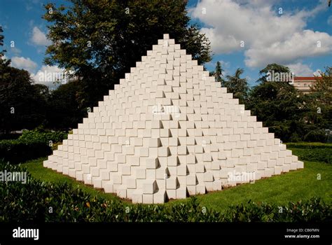 Nationalen Sculpture Garden Four Sided Pyramide Sol Lewitt Washington