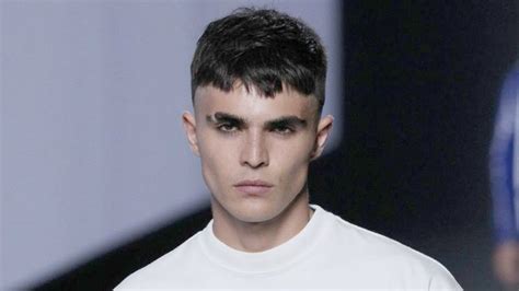 eyebrow slit trend is back again in 2020 global fashion report