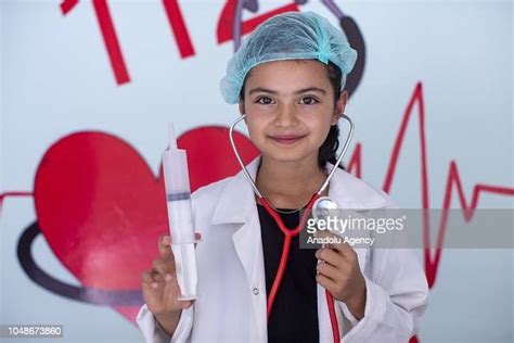 9 year old turkish girl duru yilmaz who wants to be a doctor when news photo getty images