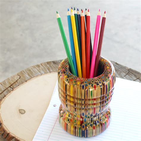 Make A Resin Colored Pencil Vase Diy Resin Crafts