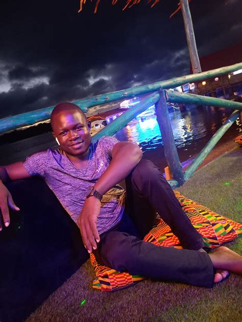 alpha-the-cuddler - Professional Cuddler & Snuggle Buddy With Cuddle