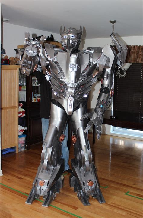 Real Life Transformers Costume 02 Giant Freakin Robotgiant Freakin Robot