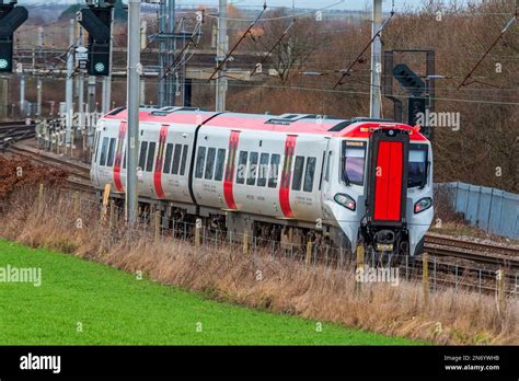 Class 197 Train Hi Res Stock Photography And Images Alamy
