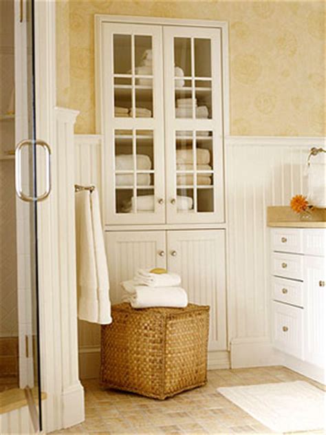 Modern bathroom with custom shelving. Elegant Bathroom Shelf Design Ideas