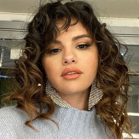 You Need To See Selena Gomez S New Platinum Blonde Hair