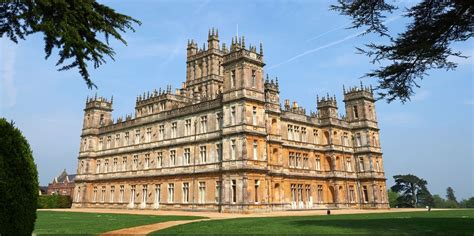 What Its Like To Live In Highclere Castle The Real Life Downton Abbey