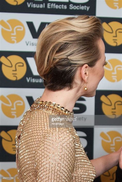 Actress Karine Vanasse Arrives At The 13th Annual Ves Awards At The Brown Blonde Hair