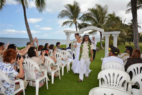 Paradise Cove Wedding Photos By Bridal Dream Hawaii