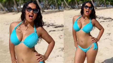 Salma Hayek Proves Age Is Just A Number Shares Beach Picture Showing Off Her Toned Physique On