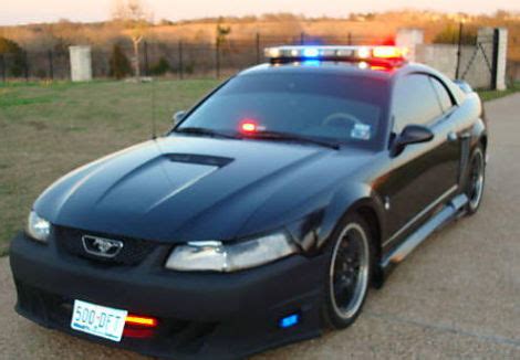 Police in the uk could start using the new ford mustang on the roads, with one example already wearing the familiar battenberg livery. Ford Mustang police car 3.8 V6 Bj.2000 US Car -EINMALIG ...