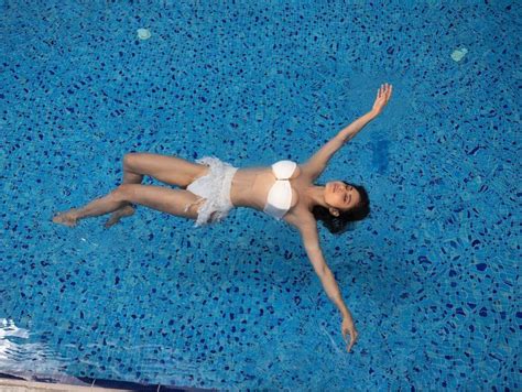 Mouni Roy Bikini Pics Pics Inside Mouni Roy Looks Like A Dreamy