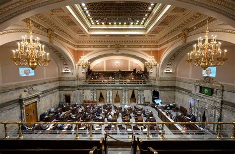 a look at what lived died during wa legislative session