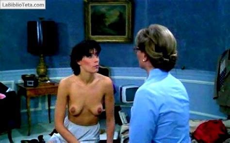 Lorraine Bracco desnuda en Duos Sur Canapé 1979 La BiblioTeta