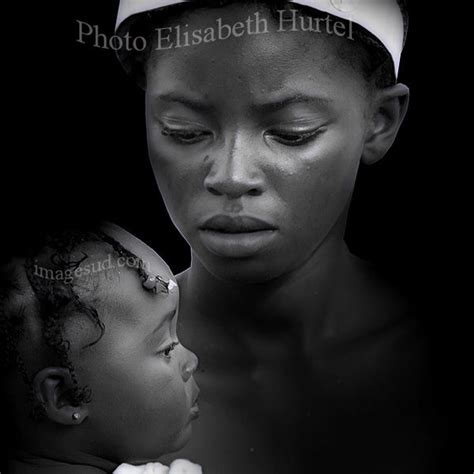 Portrait D Une Jeune Africaine Avec Son Enfant African Girl Portrait