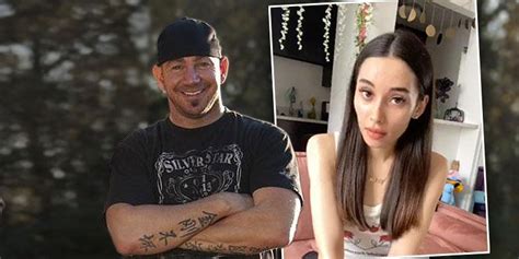 Porn Director Craven Moorehead Files 10 Million Lawsuit Against Aria Lee
