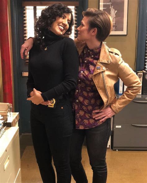 rosa diaz and her girlfriend jocelyn from brooklyn 99 brooklyn nine nine brooklyn nine nine