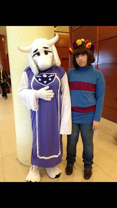 Toriel And Frisk Awesome Epic Cosplay Amazing Cosplay Cosplay