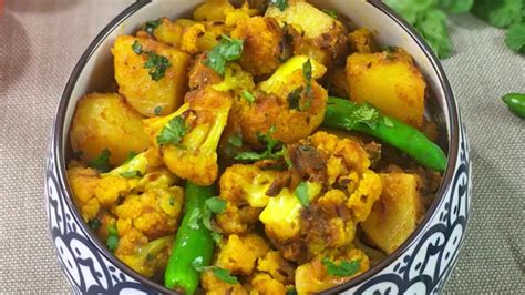 Make easily at home with complete step by step instructions, and videos. Aloo Gobi Recipe • Vegan Potato And Cauliflower Curry ...