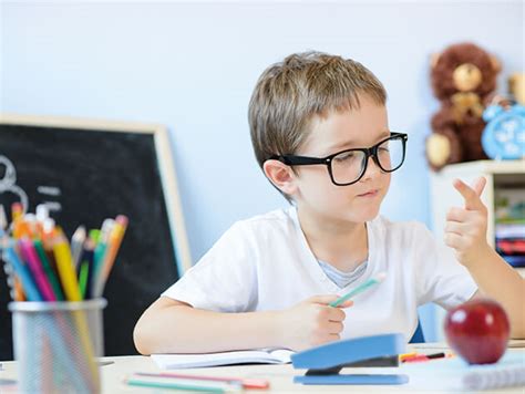 Höhenverstellbar.wenig benutzt, da als 2.tisch verwendet. Der perfekte Schreibtisch für Schulanfänger | WorklifeExperts