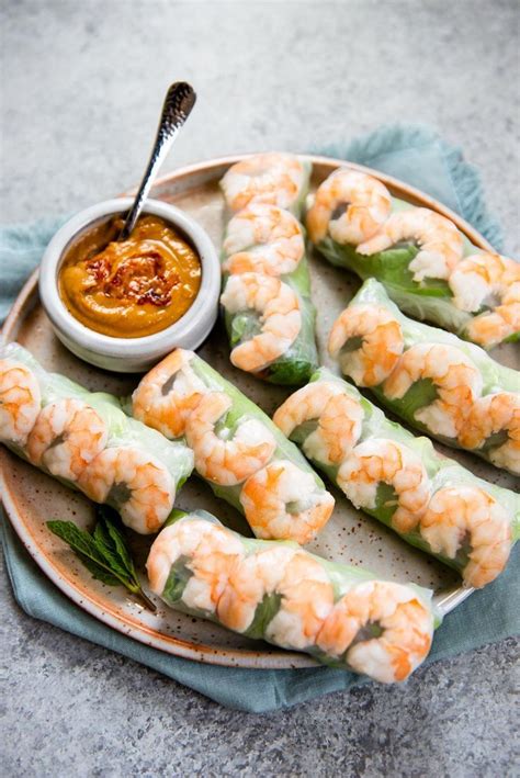 There are many recipes and almost every country in asia has its own version of this iconic appetizer. Fresh Vietnamese Spring Rolls | Rezept in 2020 | Frische ...